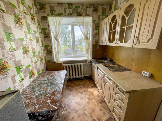 Продам двухкомнатную (2-комн.) квартиру, Центральная ул, 8, Эльбан рп