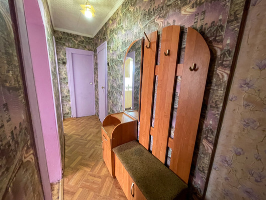 Продам двухкомнатную (2-комн.) квартиру, Центральная ул, 8, Эльбан рп