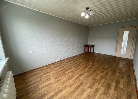 Продам двухкомнатную (2-комн.) квартиру, 1-й Микрорайон ул, 20, Эльбан рп