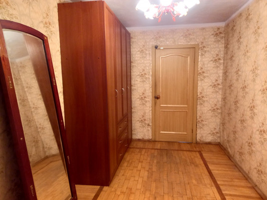 Продам трехкомнатную (3-комн.) квартиру, Луначарского пр-кт, 94ак1, Санкт-Петербург г