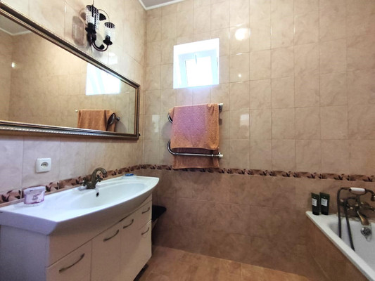 Продам дом, Аэродромный пер, 4, Хадыженск г, 0 км от города