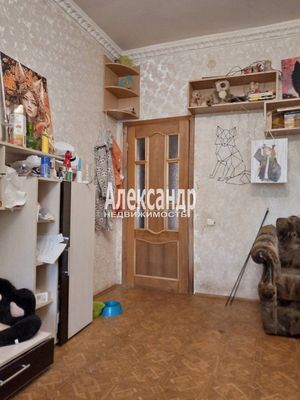 Продам трехкомнатную (3-комн.) квартиру, Железнодорожная ул, 1, Металлострой п