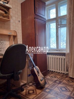 Продам трехкомнатную (3-комн.) квартиру, Железнодорожная ул, 1, Металлострой п