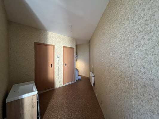 Продам трехкомнатную (3-комн.) квартиру, Земская ул, 2, Чехов г