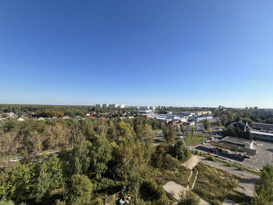 Продам трехкомнатную (3-комн.) квартиру, Земская ул, 2, Чехов г