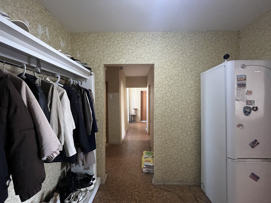 Продам трехкомнатную (3-комн.) квартиру, Земская ул, 2, Чехов г