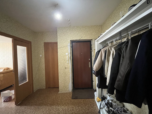 Продам трехкомнатную (3-комн.) квартиру, Земская ул, 2, Чехов г