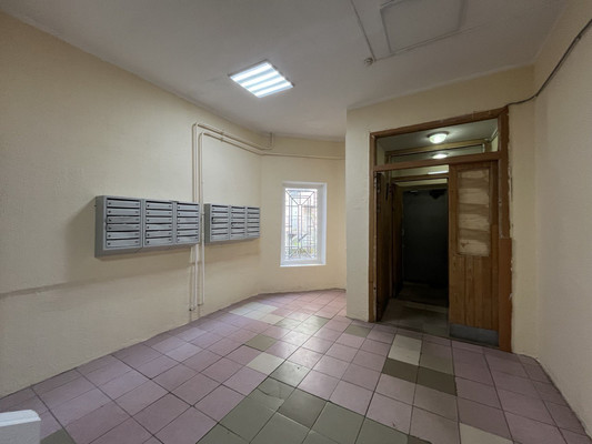 Продам трехкомнатную (3-комн.) квартиру, Земская ул, 2, Чехов г