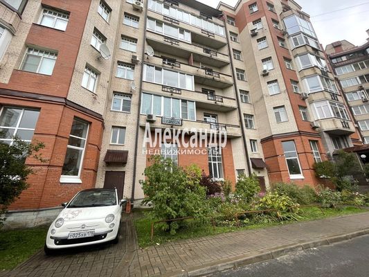 Продам коммерческое помещение 371 м2, Маршала Жукова пр-кт, 54к6, Санкт-Петербург г
