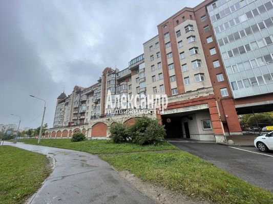 Продам коммерческое помещение 371 м2, Маршала Жукова пр-кт, 54к6, Санкт-Петербург г