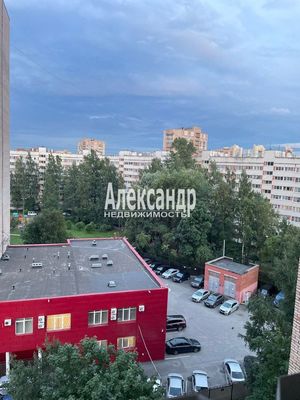 Продам комнату в 5-комн. квартире, Придорожная аллея, 17, Санкт-Петербург г