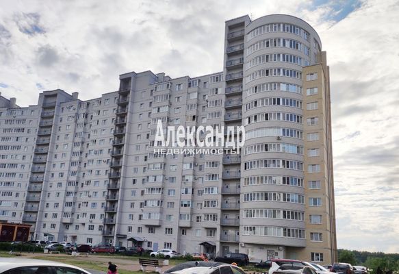 Продам двухкомнатную (2-комн.) квартиру, Волховская наб, 52, Кириши г