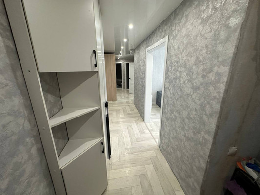 Продам трехкомнатную (3-комн.) квартиру, Аллея Труда ул, 59, Комсомольск-на-Амуре г