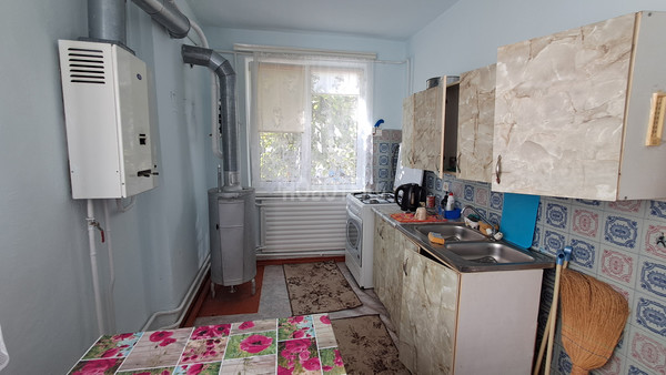 Продам трехкомнатную (3-комн.) квартиру, Станиславского ул, 3, Каневская ст-ца