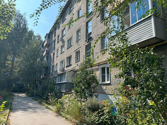 Продам двухкомнатную (2-комн.) квартиру, Стройкова ул, 1/64 , Рязань г