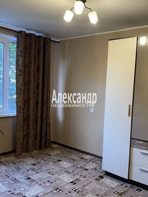 Продам двухкомнатную (2-комн.) квартиру, Славы пр-кт, 35к1, Санкт-Петербург г