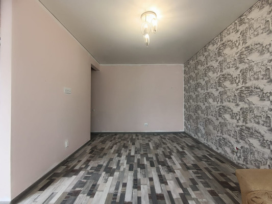 Продам однокомнатную (1-комн.) квартиру, Романа Брянского ул, 29, Брянск г