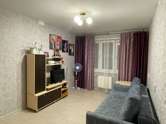 Продам однокомнатную (1-комн.) квартиру, Красный Химик ул, 1к2, Киров г