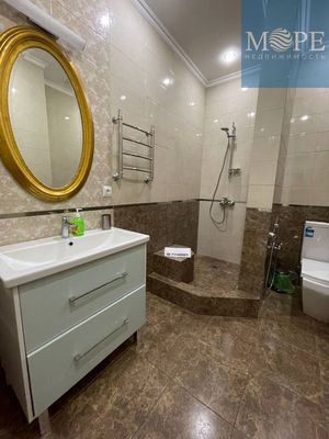 Продам двухкомнатную (2-комн.) , Герцена (Адлерский р-н) ул, 3, Сочи г