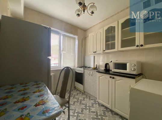 Продам однокомнатную (1-комн.) квартиру, Конституции СССР (Центральный р-н) ул, 32, Сочи г