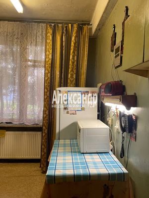 Продам двухкомнатную (2-комн.) квартиру, Большевиков пр-кт, 9к3, Санкт-Петербург г