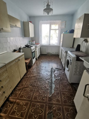 Продам комнату в 4-комн. квартире, Куникова ул, 102, Новороссийск г