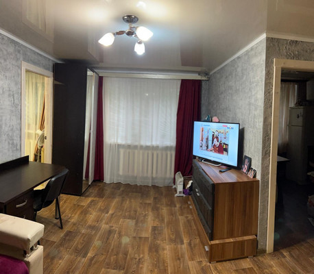 Продам двухкомнатную (2-комн.) квартиру, Ушинского ул, 8, Воронеж г