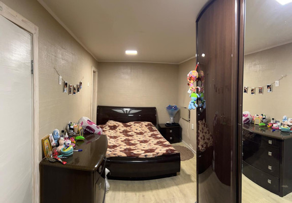 Продам двухкомнатную (2-комн.) квартиру, Ушинского ул, 8, Воронеж г