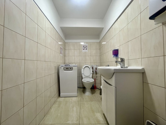 Продам коммерческое помещение 73 м2, У.Громовой ул, 7, Калининград г