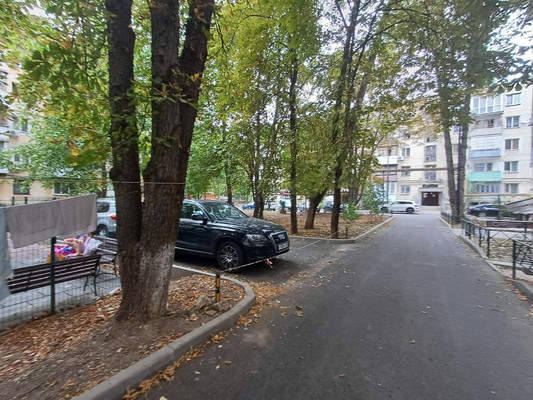 Продам трехкомнатную (3-комн.) квартиру, Набережная ул, 85, Симферополь г