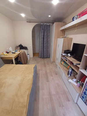 Продам трехкомнатную (3-комн.) квартиру, Набережная ул, 85, Симферополь г