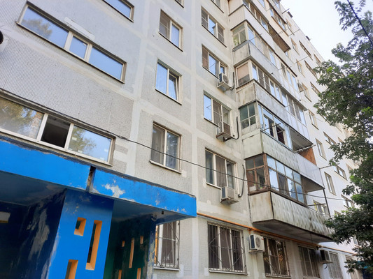 Продам трехкомнатную (3-комн.) квартиру, Королева пр-кт, 1, Ростов-на-Дону г