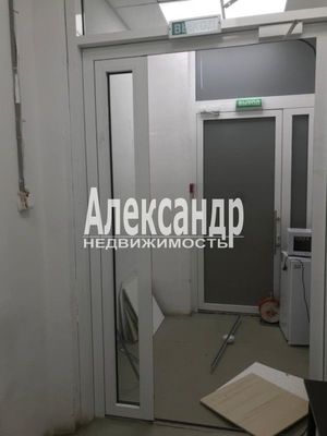 Сдам торговое помещение 300 м2, Тельмана ул, 2, Санкт-Петербург г