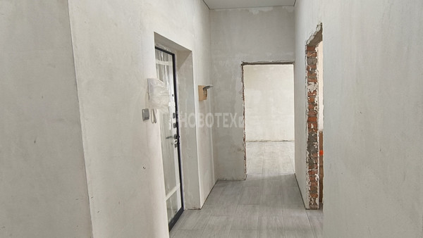 Продам двухкомнатную (2-комн.) квартиру, Кирова ул, 101О, Крымск г