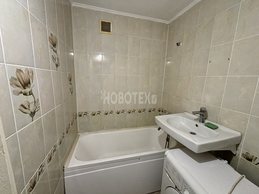 Сдам двухкомнатную (2-комн.) квартиру, Вавилова ул, 7, Крымск г