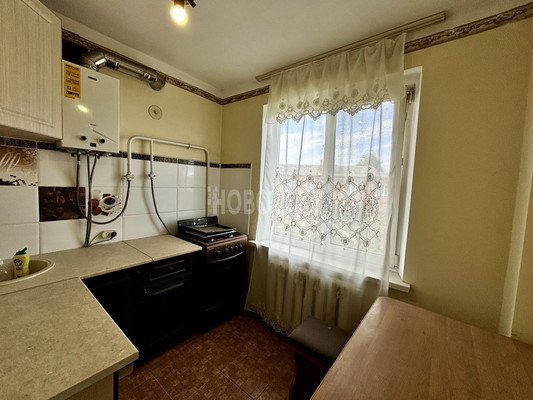 Сдам двухкомнатную (2-комн.) квартиру, Вавилова ул, 7, Крымск г