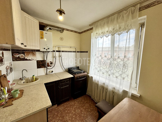 Сдам двухкомнатную (2-комн.) квартиру, Вавилова ул, 7, Крымск г