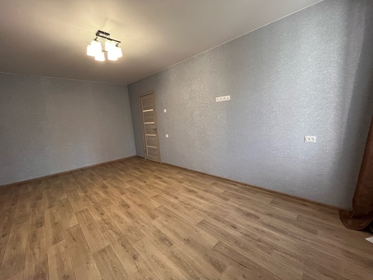 Продам однокомнатную (1-комн.) квартиру, Татарская ул, 33, Рязань г