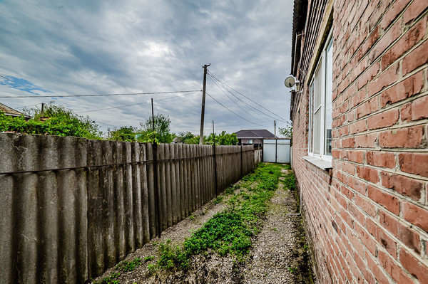 Продам дом, Октябрьская ул, 32а, Новотитаровская ст-ца, 0 км от города