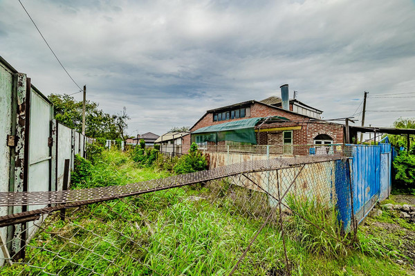 Продам дом, Октябрьская ул, 32а, Новотитаровская ст-ца, 0 км от города