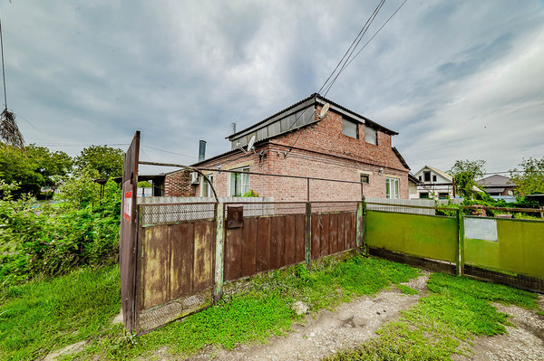 Продам дом, Октябрьская ул, 32а, Новотитаровская ст-ца, 0 км от города