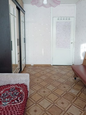 Продам трехкомнатную (3-комн.) квартиру, Сурикова ул, 30А, Киров г