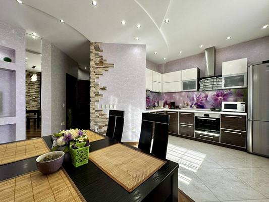 Продам трехкомнатную (3-комн.) квартиру, Казанская ул, 101, Киров г