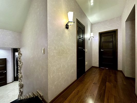 Продам трехкомнатную (3-комн.) квартиру, Казанская ул, 101, Киров г