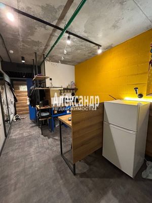 Продам однокомнатную (1-комн.) квартиру, Орджоникидзе ул, 44А, Санкт-Петербург г