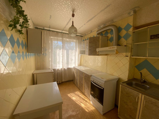 Продам трехкомнатную (3-комн.) квартиру, Коммунистический пр-кт, 33к3, Ростов-на-Дону г