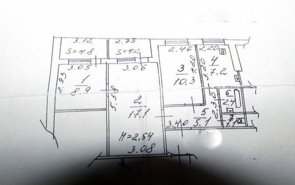 Продам трехкомнатную (3-комн.) квартиру, Коммунистический пр-кт, 33к3, Ростов-на-Дону г