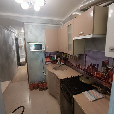 Продам однокомнатную (1-комн.) квартиру, Домостроителей ул, 35, Воронеж г