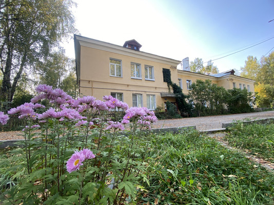Продам многокомнатную квартиру, Заречная ул, 2, Киров г