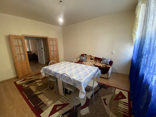 Продам многокомнатную квартиру, Заречная ул, 2, Киров г